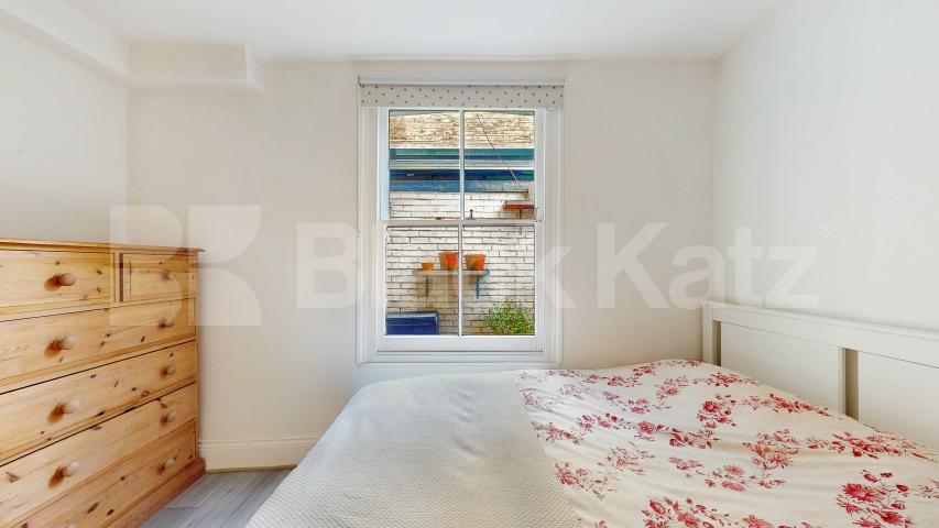 Stunning Apartment With Private Patio Tabor Road, Hammersmith